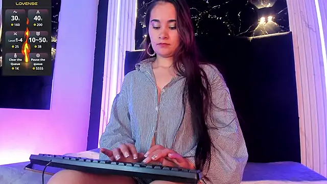  Macadamiia  online show from 03/23/26, 12:09