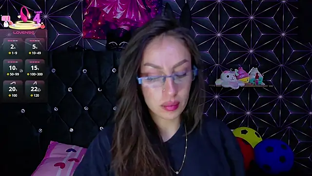 Miis Beella online show from 07/02/26, 12:33