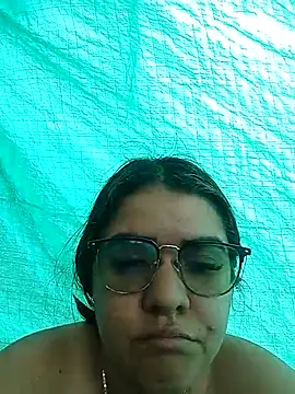 single kitten online show from 03/18/26, 02:31