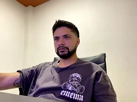 Snapshot of Zion_draftt chatting on 03/11/26, 01:11 Zion draftt online show from 03/11/26, 01:11