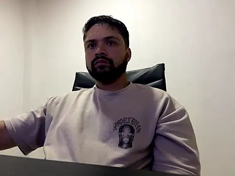 Snapshot of Zion_draftt chatting on 03/18/26, 12:47 Zion draftt online show from 03/18/26, 12:47