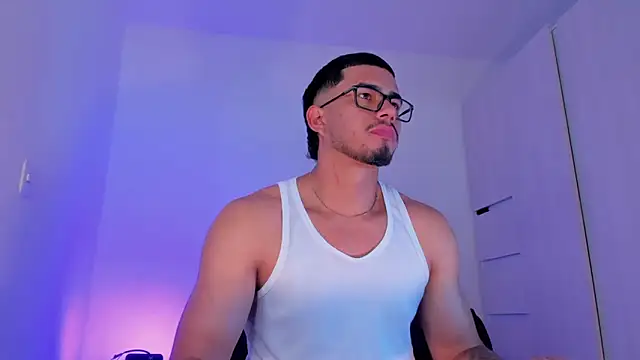 THADEO KING2 online show from 04/12/26, 10:26