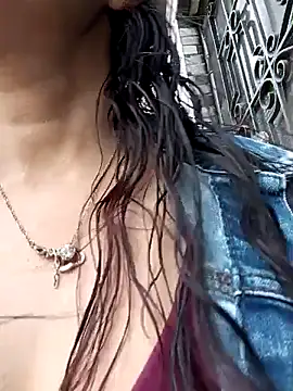 Snapshot of celeste_kiss_ chatting on 04/04/26, 08:06 celeste kiss online show from 04/04/26, 08:06