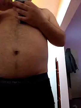 Snapshot of Enzo9911 chatting on 03/04/26, 10:49 Enzo9911 online show from 03/04/26, 10:49