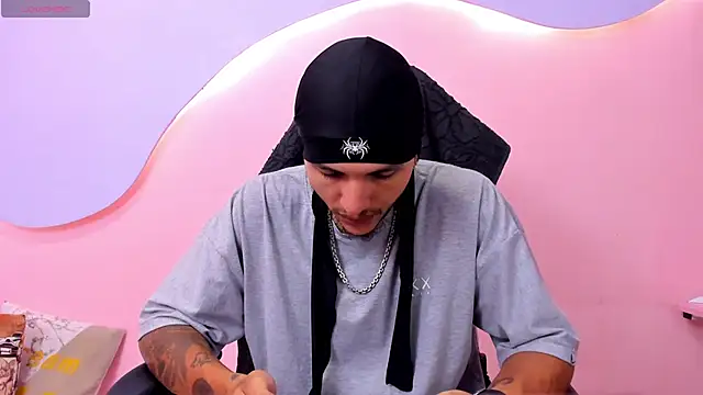 DanteLuxx online show from 04/15/26, 04:08