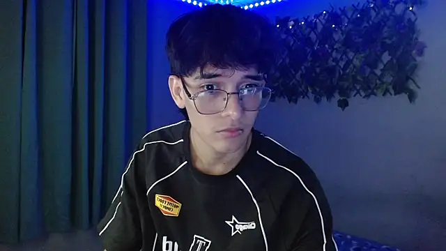 noah millerx online show from 04/10/26, 04:06