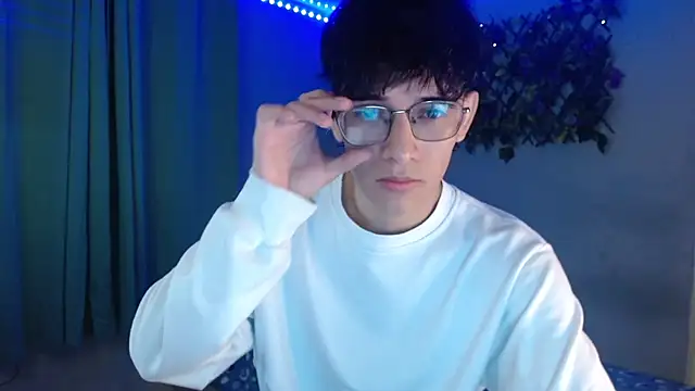 noah millerx online show from 04/15/26, 04:41