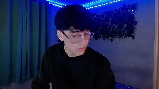 noah millerx online show from 04/17/26, 04:15