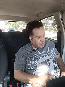 UrsoBissexualPauGrosso online show from 04/15/26, 04:25