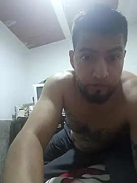 Snapshot of Ozkr777 chatting on 04/08/26, 10:37 Ozkr777 online show from 04/08/26, 10:37