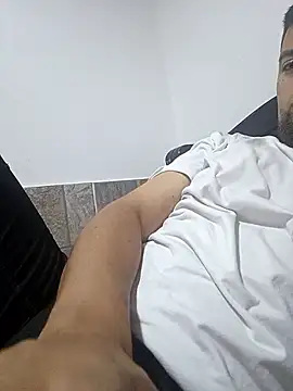 Snapshot of Ozkr777 chatting on 04/09/26, 10:59 Ozkr777 online show from 04/09/26, 10:59