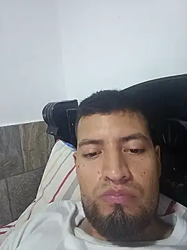 Snapshot of Ozkr777 chatting on 04/10/26, 10:36 Ozkr777 online show from 04/10/26, 10:36