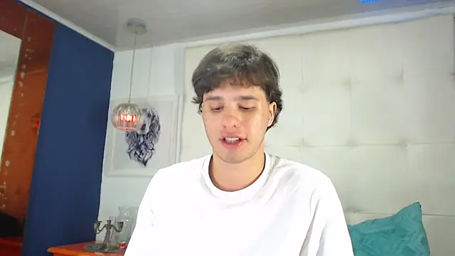 Snapshot of EXCLUSIVE8 chatting on 03/31/26, 05:08 EXCLUSIVE8 online show from 03/31/26, 05:08