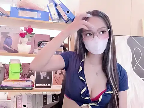 Snapshot of RG_Lenalyy chatting on 05/11/26, 04:40 RG Lenalyy online show from 05/11/26, 04:40