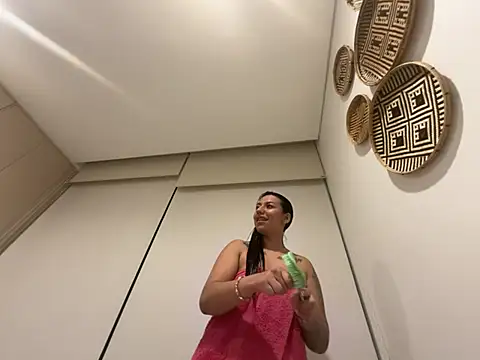 Snapshot of Doll_Channelx chatting on 04/07/26, 01:28 Doll Channelx online show from 04/07/26, 01:28