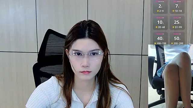 Snapshot of zhen-68 chatting on 07/07/26, 02:14 zhen-68 online show from 07/07/26, 02:14