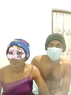 Snapshot of Miss-malika chatting on 03/15/26, 04:35 Miss-malika online show from 03/15/26, 04:35