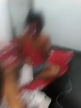 Snapshot of Miss-malika chatting on 03/21/26, 05:16 Miss-malika online show from 03/21/26, 05:16