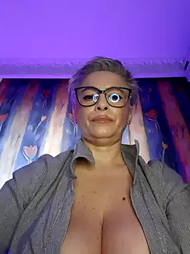 LunaBlaise online show from 02/26/26, 12:59