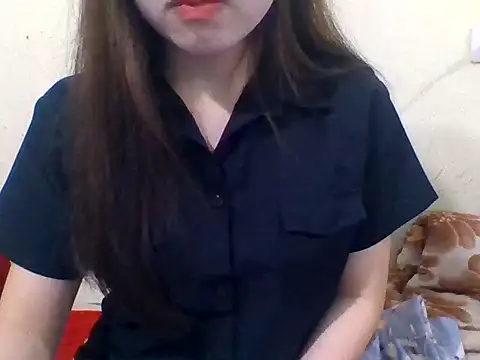 Snapshot of kiraa-007 chatting on 03/15/26, 01:39 kiraa-007 online show from 03/15/26, 01:39