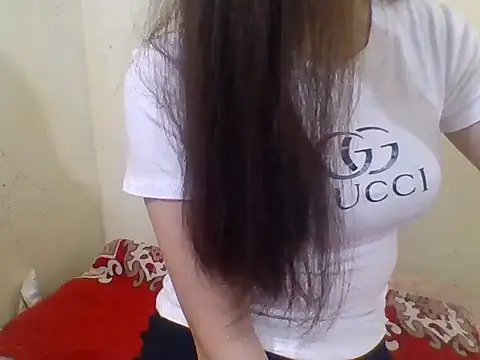 Snapshot of kiraa-007 chatting on 03/26/26, 02:33 kiraa-007 online show from 03/26/26, 02:33