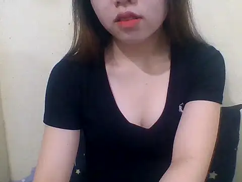 Snapshot of kiraa-007 chatting on 04/01/26, 01:23 kiraa-007 online show from 04/01/26, 01:23