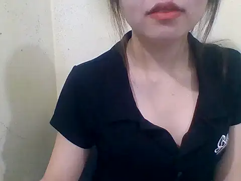 Snapshot of kiraa-007 chatting on 04/03/26, 01:53 kiraa-007 online show from 04/03/26, 01:53