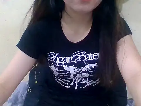 Snapshot of kiraa-007 chatting on 04/05/26, 02:14 kiraa-007 online show from 04/05/26, 02:14