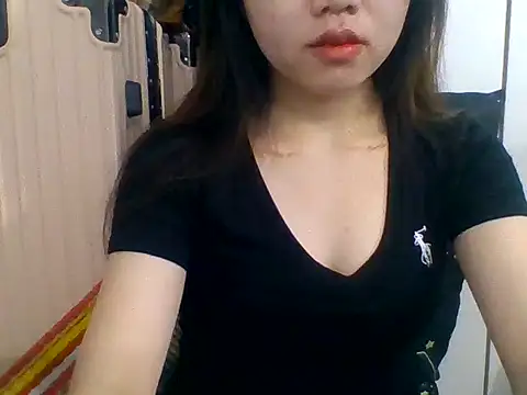 Snapshot of kiraa-007 chatting on 04/20/26, 01:14 kiraa-007 online show from 04/20/26, 01:14