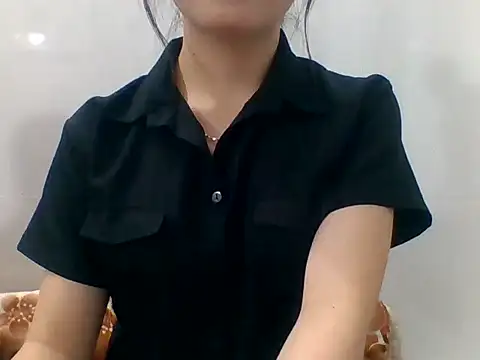 Snapshot of kiraa-007 chatting on 05/08/26, 02:55 kiraa-007 online show from 05/08/26, 02:55