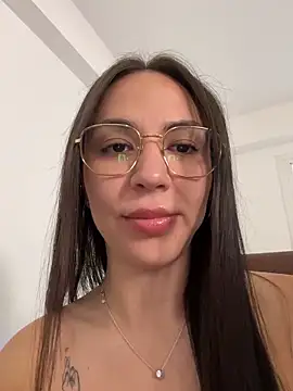 Snapshot of Bunny_Lush chatting on 06/20/26, 03:53 Bunny Lush online show from 06/20/26, 03:53