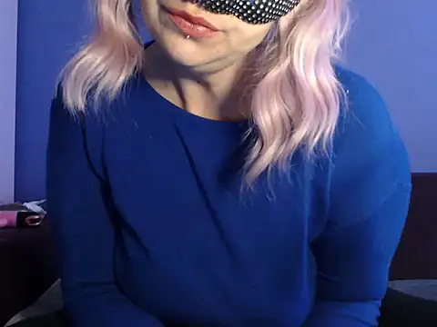 Snapshot of Gin_Pink chatting on 04/09/26, 02:11 Gin Pink online show from 04/09/26, 02:11