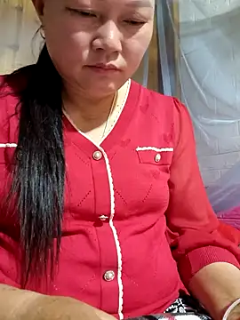 Snapshot of phay79 chatting on 05/12/26, 01:41 phay79 online show from 05/12/26, 01:41