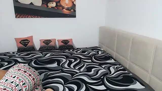 NickyHotXO online show from 03/19/26, 05:22