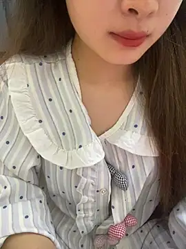 Snapshot of Xoai-cute chatting on 06/06/26, 08:02 Xoai-cute online show from 06/06/26, 08:02