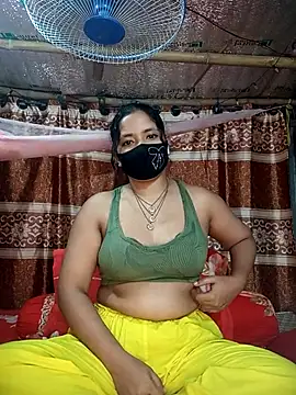 Snapshot of Nishit_pari-03 chatting on 04/21/26, 05:28 Nishit pari-03 online show from 04/21/26, 05:28