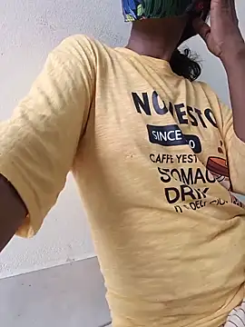Snapshot of Nishit_pari-03 chatting on 06/09/26, 01:39 Nishit pari-03 online show from 06/09/26, 01:39