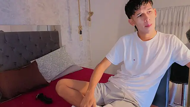 Snapshot of dave_eliot chatting on 04/25/26, 11:24 dave eliot online show from 04/25/26, 11:24