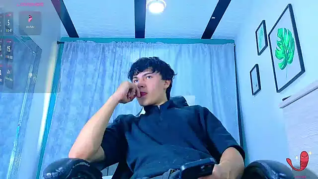 Snapshot of Dantekent chatting on 05/03/26, 02:01 Dantekent online show from 05/03/26, 02:01