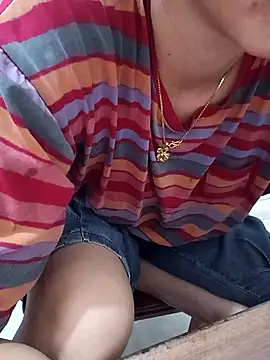 Snapshot of Malisa-aa chatting on 04/23/26, 01:02 Malisa-aa online show from 04/23/26, 01:02