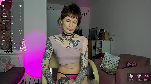 Snapshot of Angie_CandyCat chatting on 04/20/26, 04:32 Angie CandyCat online show from 04/20/26, 04:32