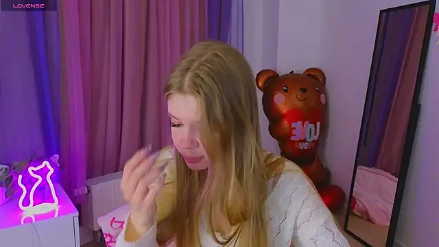 Snapshot of belrinaa chatting on 04/11/26, 08:35 belrinaa online show from 04/11/26, 08:35