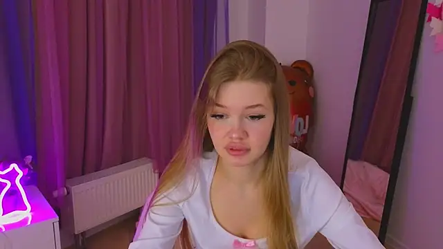 Snapshot of belrinaa chatting on 04/22/26, 09:16 belrinaa online show from 04/22/26, 09:16