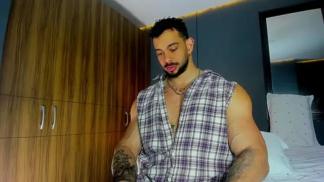 massimo visconti online show from 04/17/26, 11:52