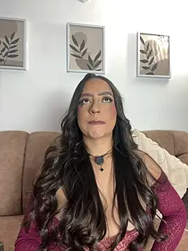 Snapshot of tammyyyy__ chatting on 07/18/26, 10:24 tammyyyy online show from 07/18/26, 10:24