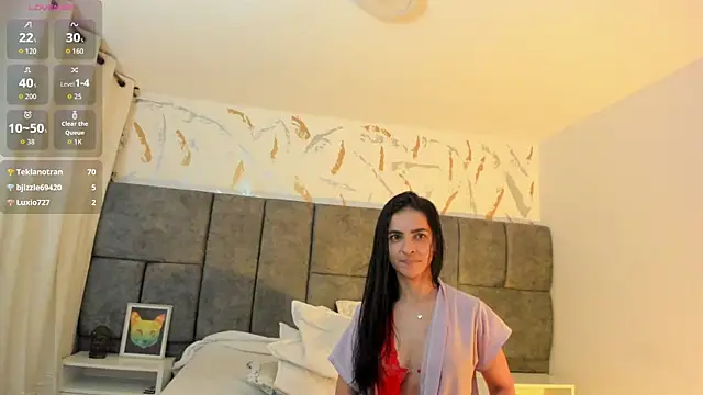 Snapshot of Samantha_Velle chatting on 05/27/26, 01:46 Samantha Velle online show from 05/27/26, 01:46