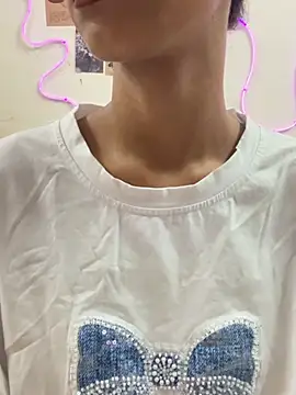 Snapshot of Zoiii__ chatting on 03/31/26, 01:44 Zoiii online show from 03/31/26, 01:44