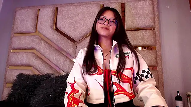 Snapshot of Anittarouse chatting on 03/24/26, 03:28 Anittarouse online show from 03/24/26, 03:28