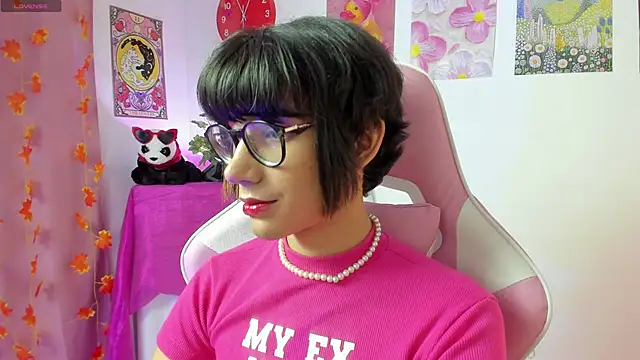 Madeline 21 online show from 03/06/26, 05:04