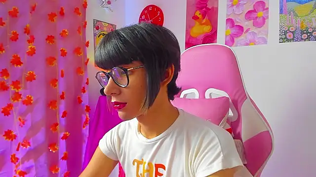 Madeline 21 online show from 03/22/26, 05:11